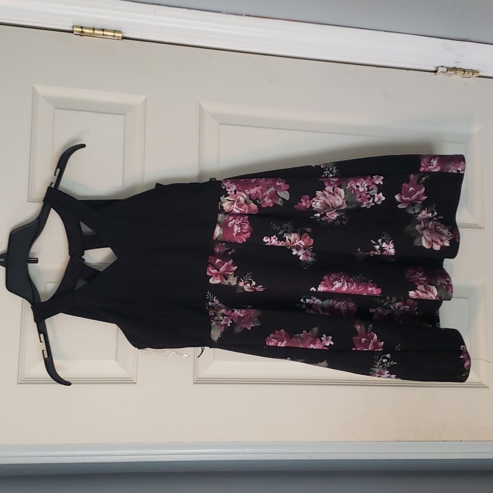Black with flowers sz14 pre-teen dress
